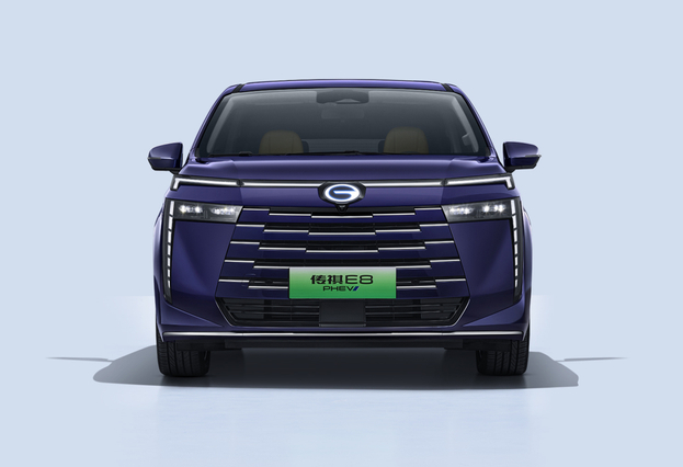 广汽传祺E8，中型MPV，插电式混动